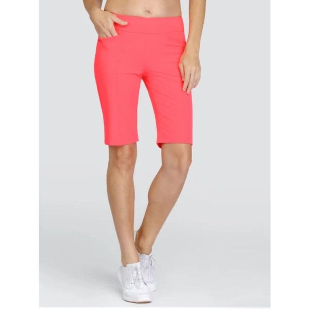 NWOT TAIL Adelaide Modern Fit Short Diva Pink Bermuda in Size 4